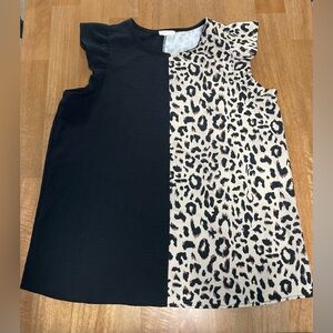 Women’s Cotton Bleu Flutter Sleeve Leopard blouse Sz M